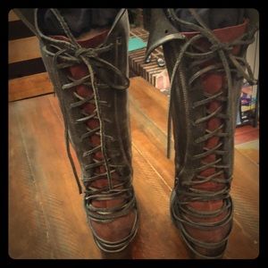 FreeBird Boots by Steven Size 8